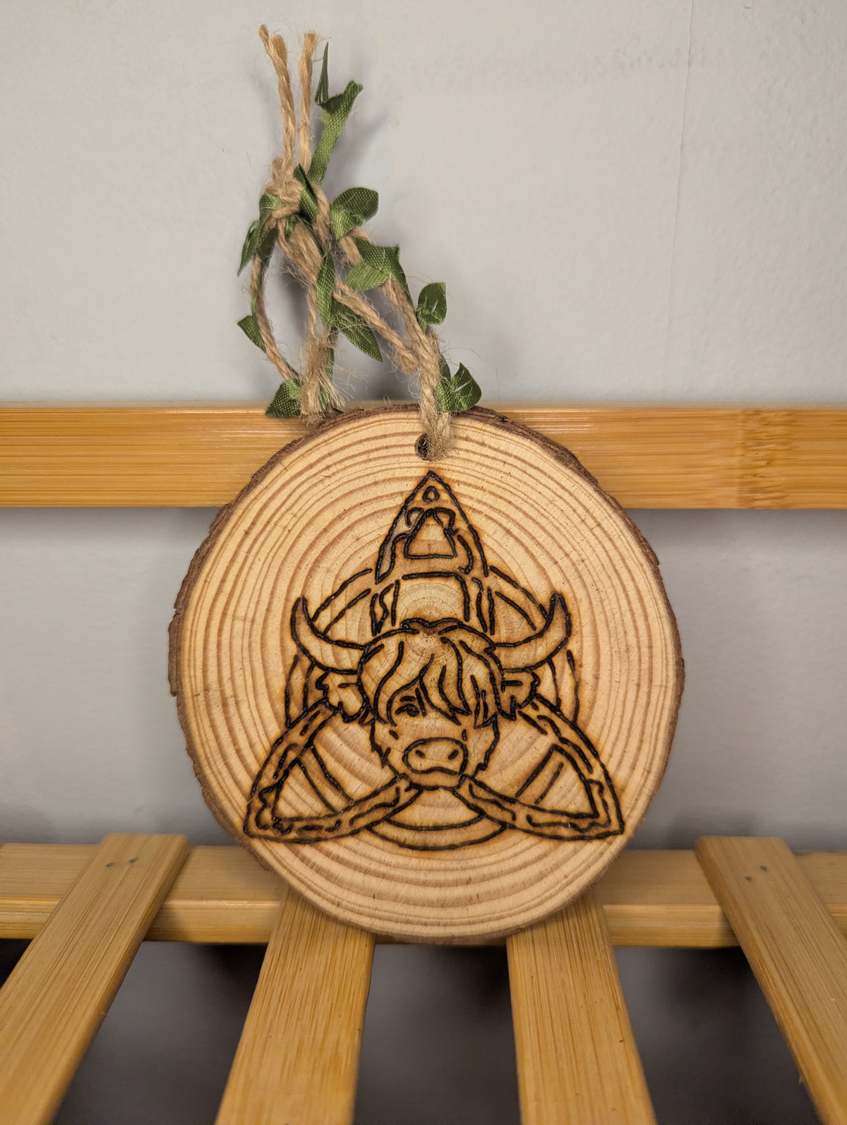 Hanging Highland Cow Celtic Triquetra